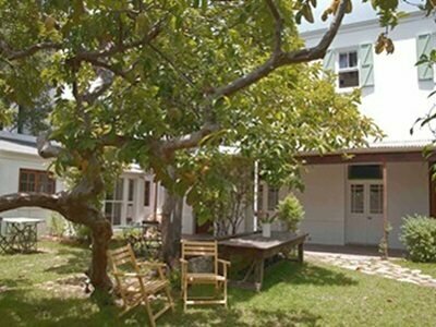 Гостиница La Grenadine Petit Hotel в Кейптауне