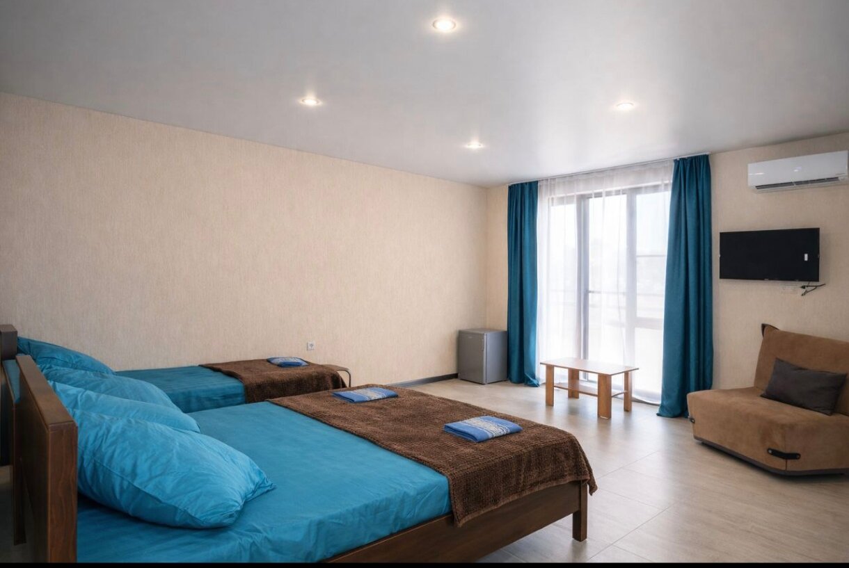 Фото отеля 2