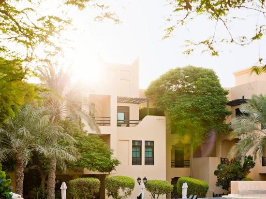 Фото Novotel Bahrain Al Dana Resort