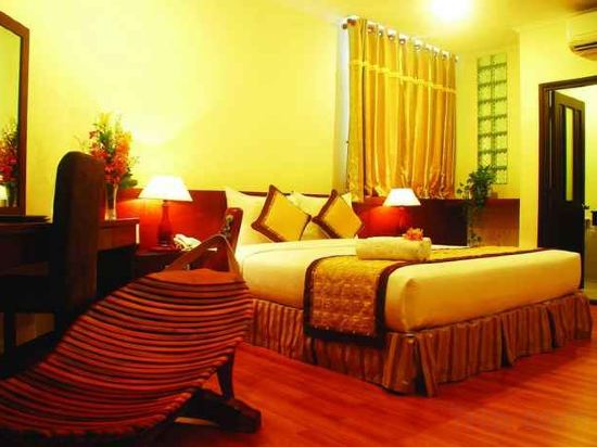 Фото отеля 2