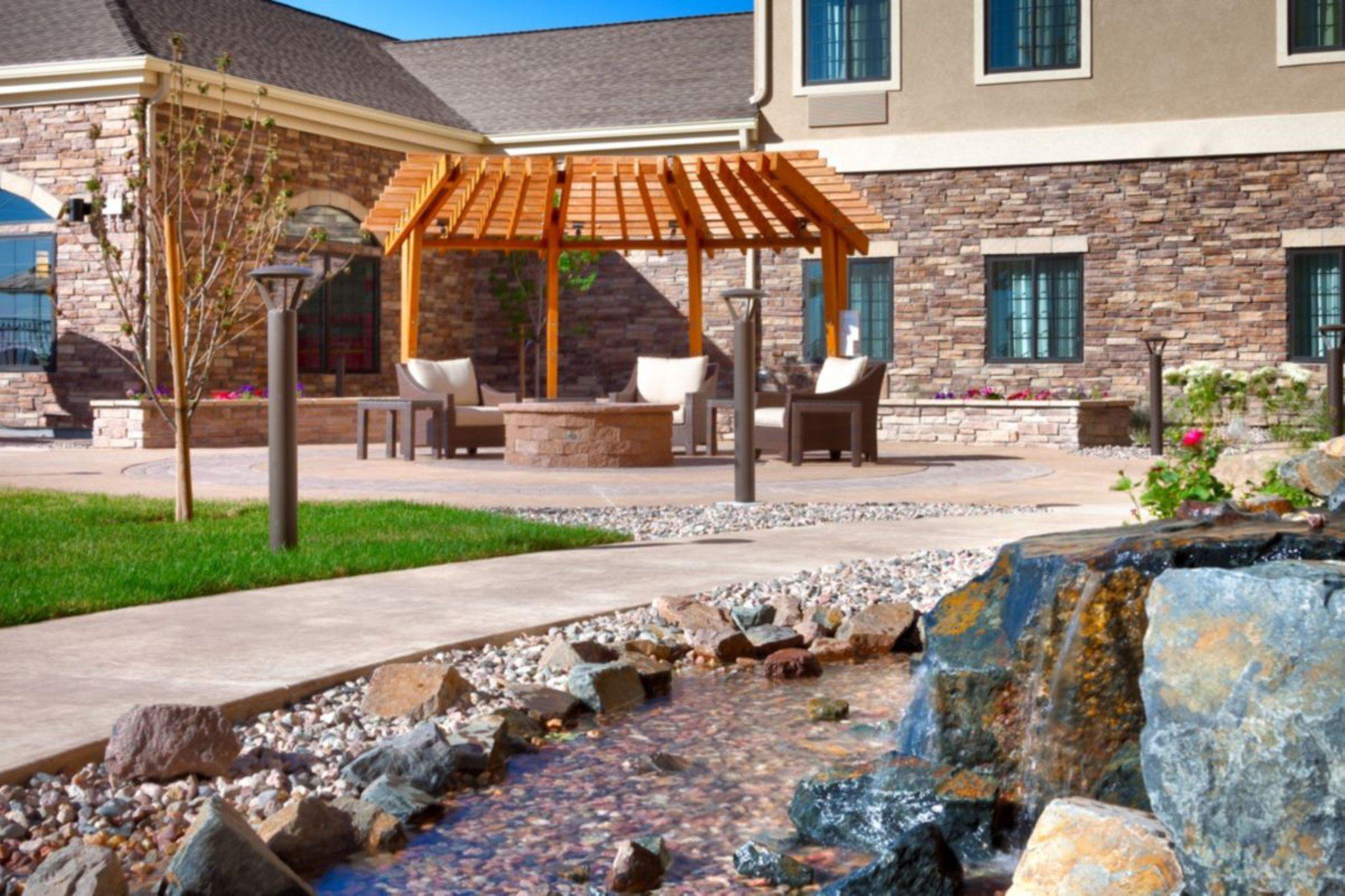 Фото Staybridge Suites Bismarck, an Ihg Hotel