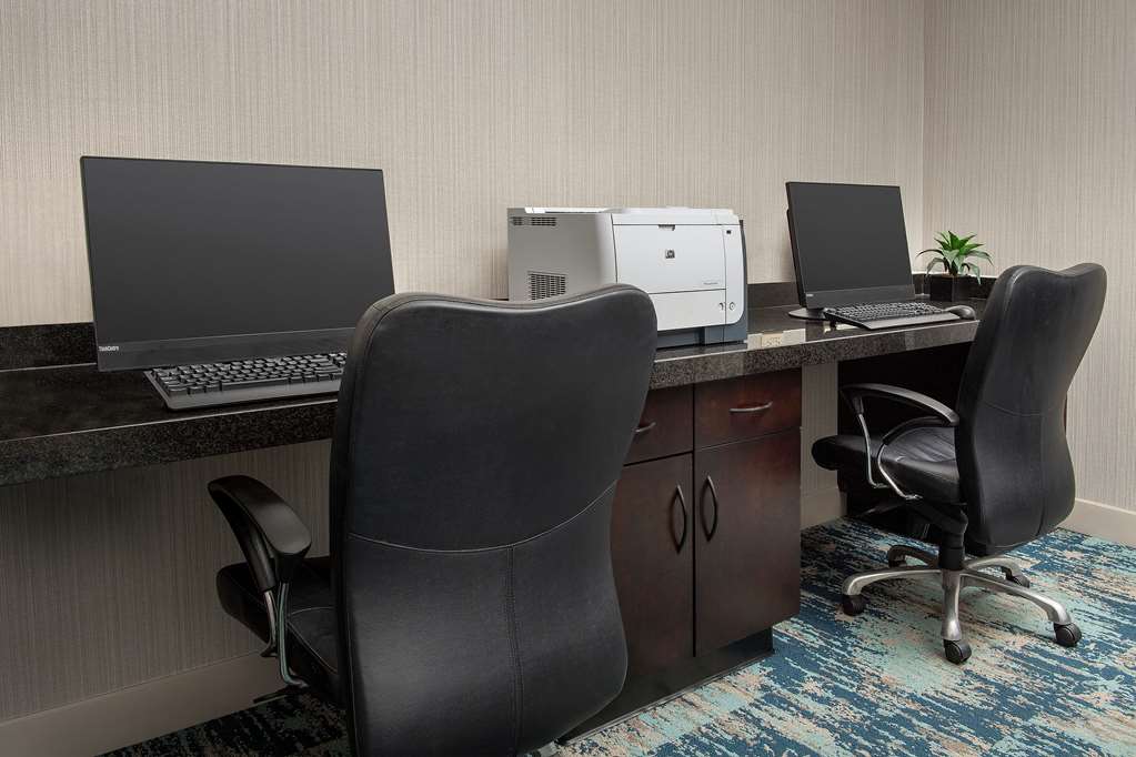 Фото Hilton Garden Inn Dallas/Duncanville
