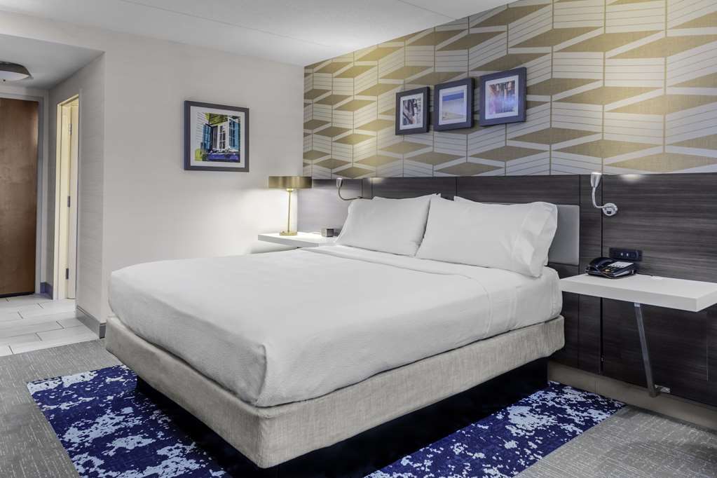 Фото Hilton Garden Inn Freeport Downtown
