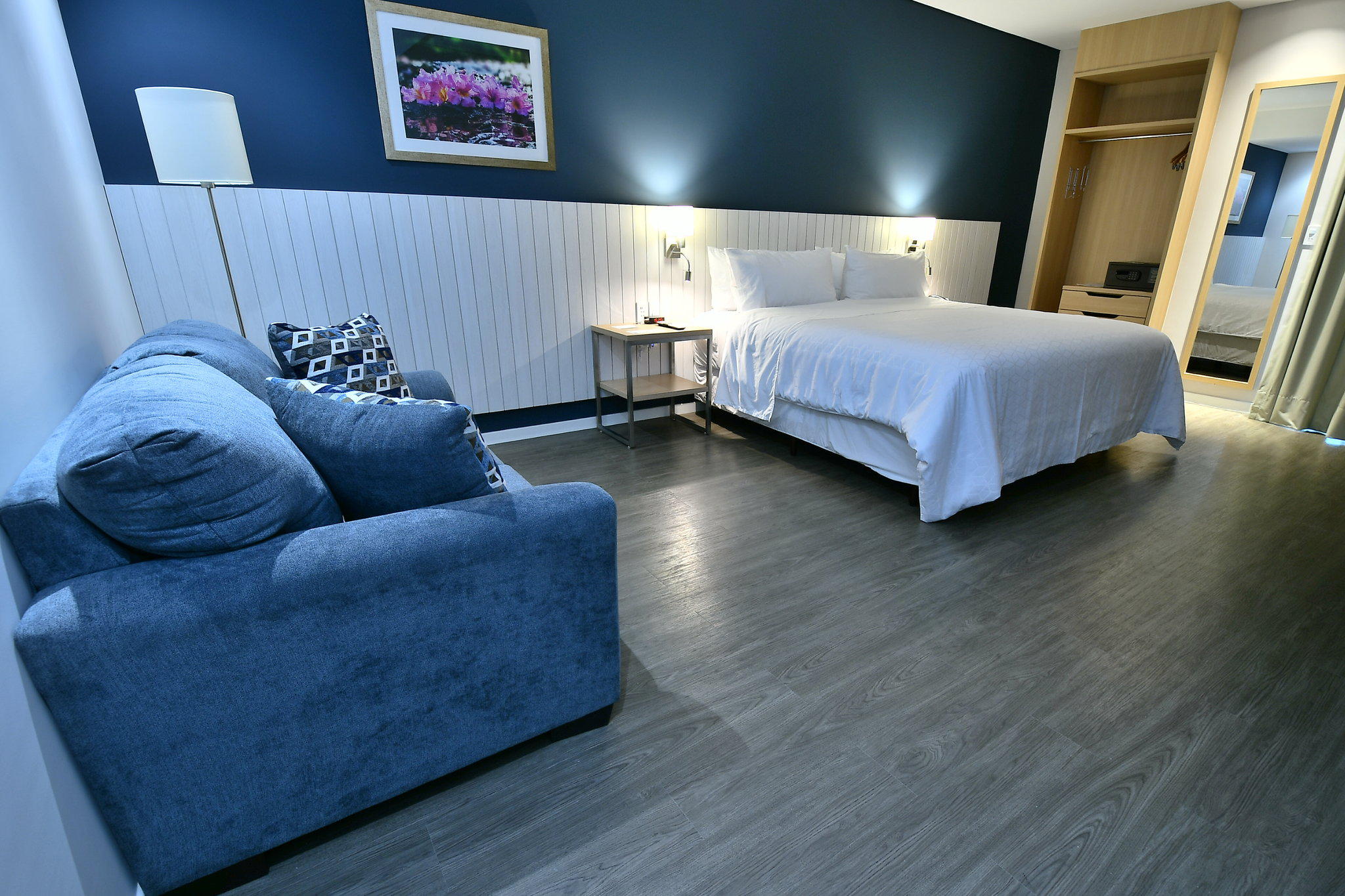 Фото Holiday Inn Express Asuncion Aviadores, an Ihg Hotel