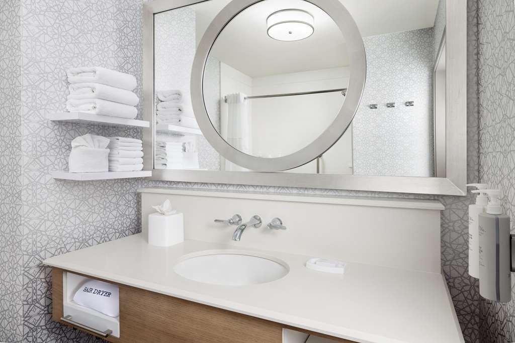 Фото Hampton Inn & Suites Napa