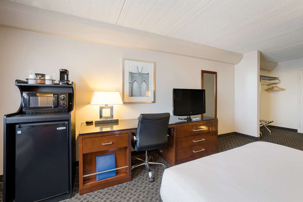 Фото Best Western Riverfront Inn