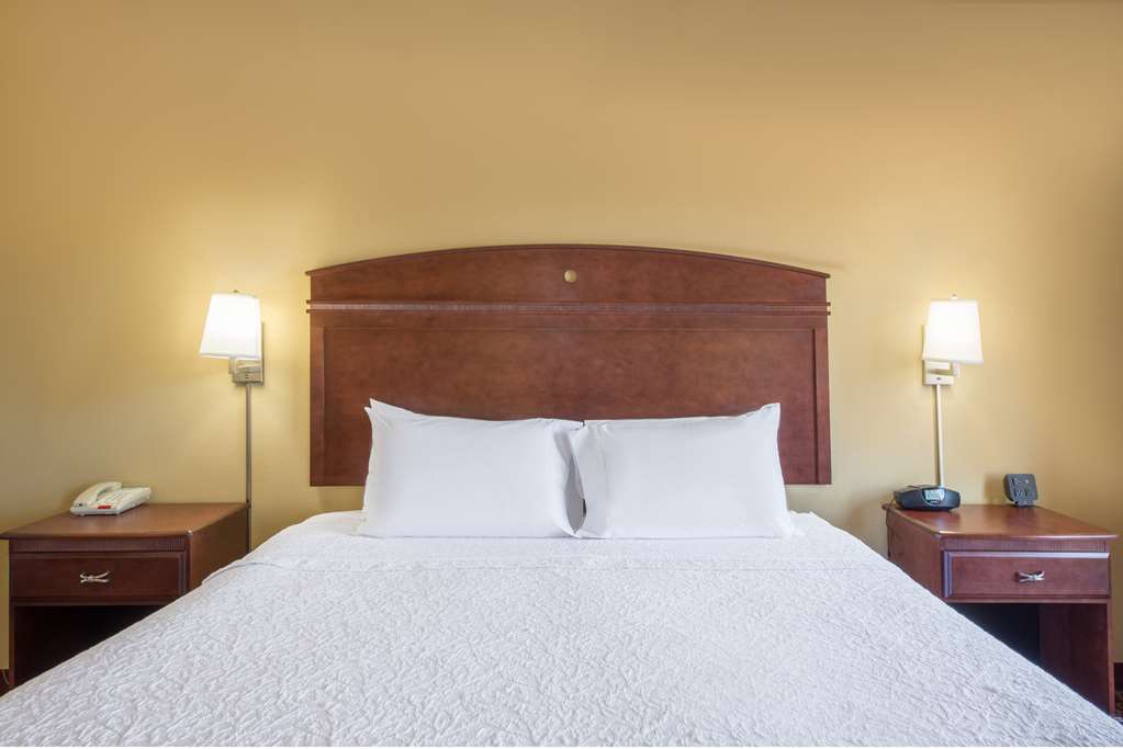 Фото Hampton Inn & Suites Oklahoma City - South