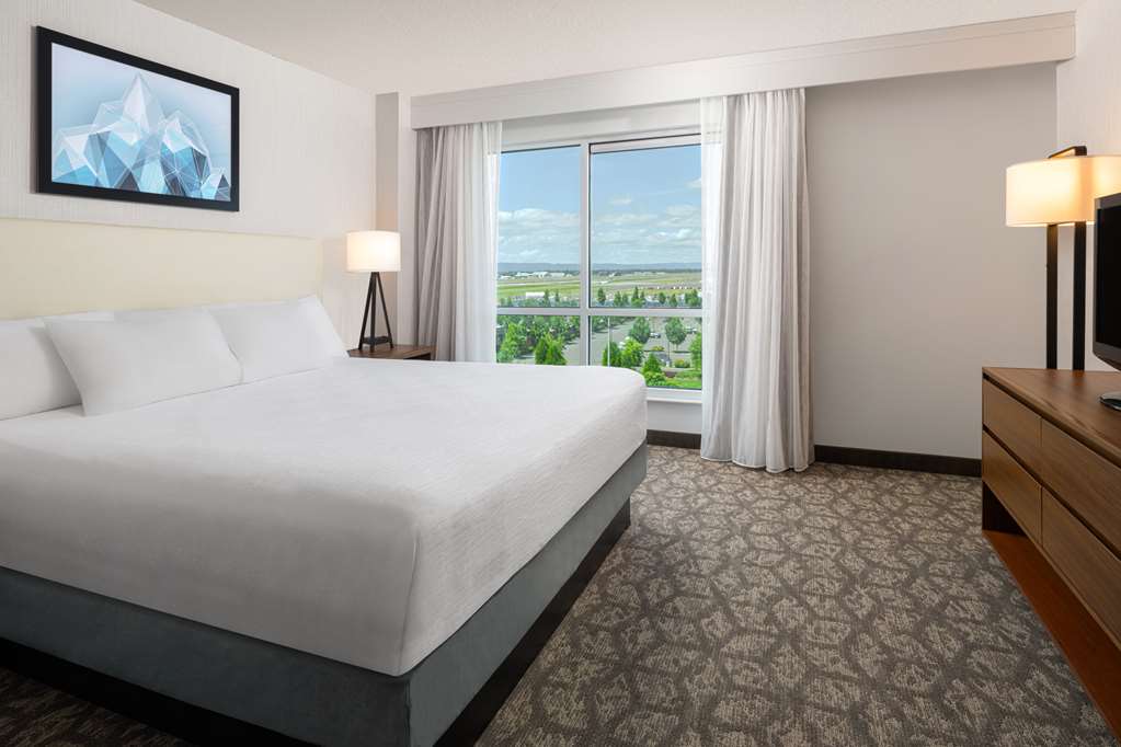 Фото Embassy Suites by Hilton Portland Airport