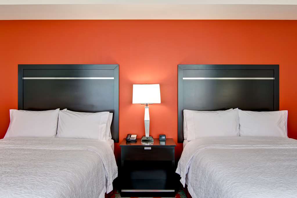 Фото Hampton Inn & Suites Cincinnati-Downtown