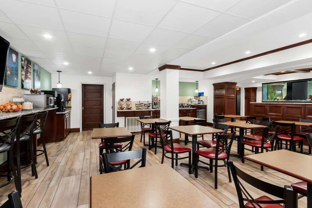 Фото Best Western Patriots Point