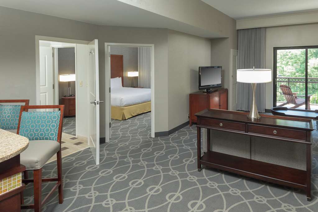 Фото DoubleTree by Hilton Asheville Biltmore
