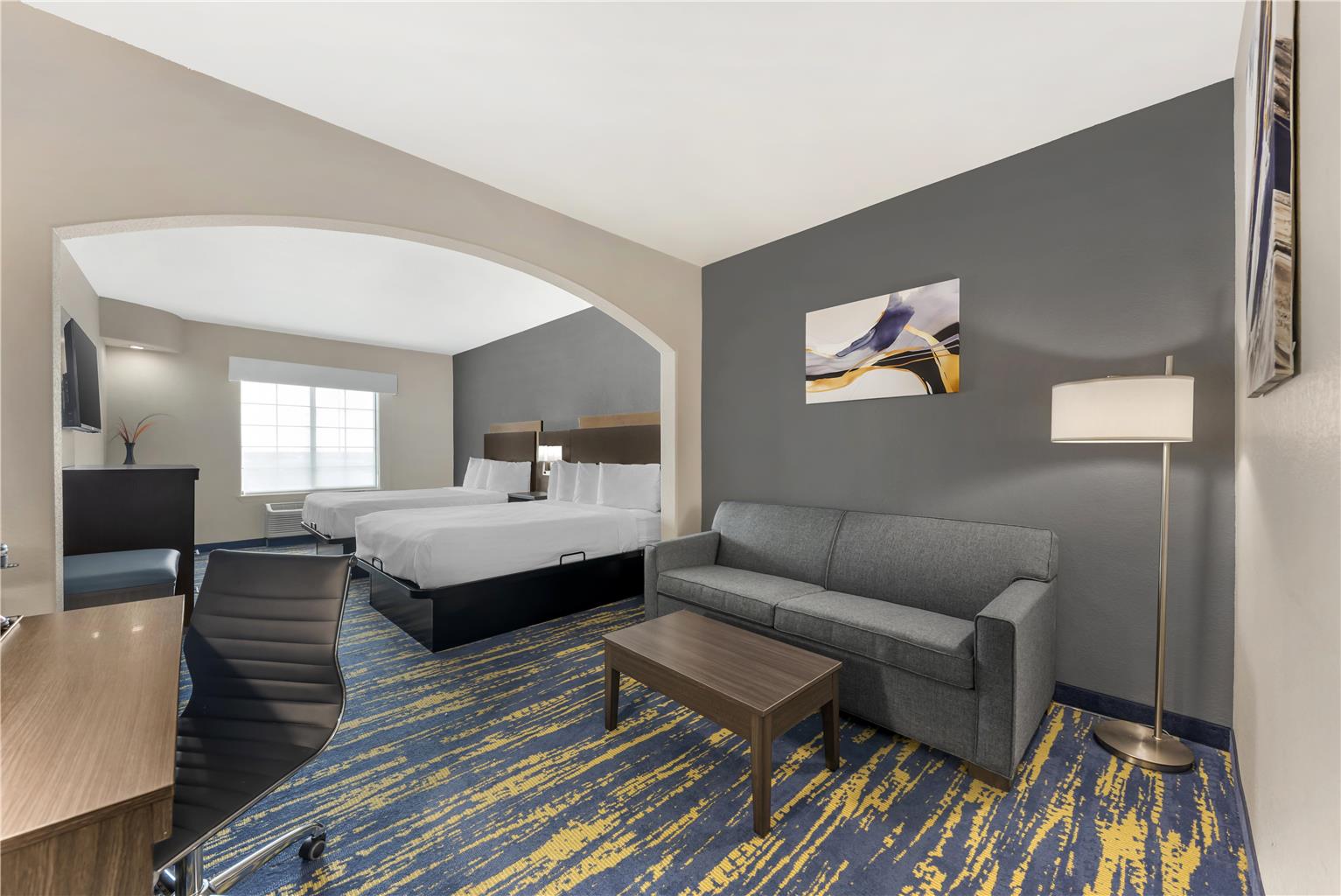 Фото SureStay Plus Hotel by Best Western San Antonio SeaWorld