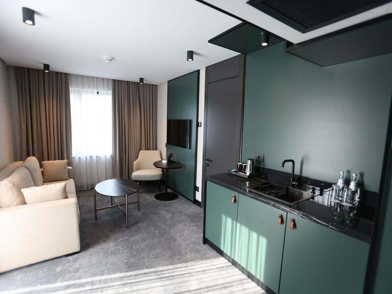 Фото Novotel Tbilisi Center