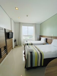 Гостиница Hotel Express Vieiralves