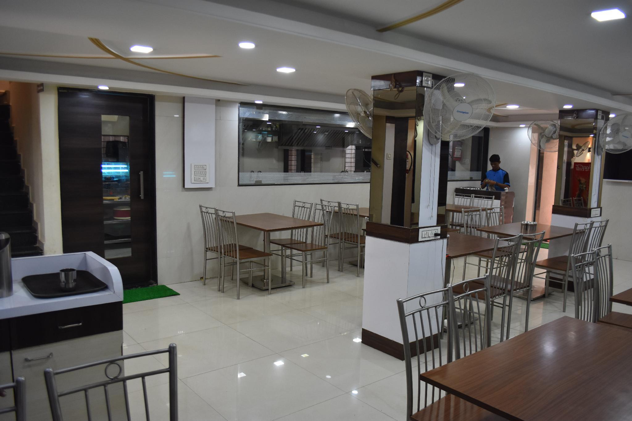 Фото Hotel Royal Treat Kolhapur