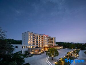 Гостиница Hilton Garden Inn Zhangjiajie Tianmen Mountain
