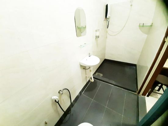 Фото Mn Ferringhi Inn