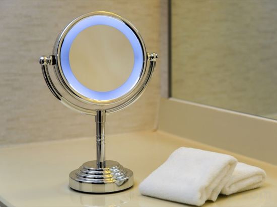 Фото DoubleTree by Hilton Hotel Naha Shuri Castle