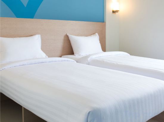 Фото Hop Inn Hotel Aseana City Manila