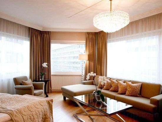 Фото Continental