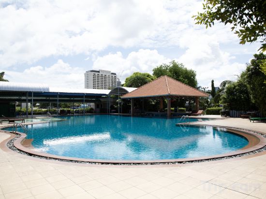 Фото The Leela Resort & SPA Pattaya