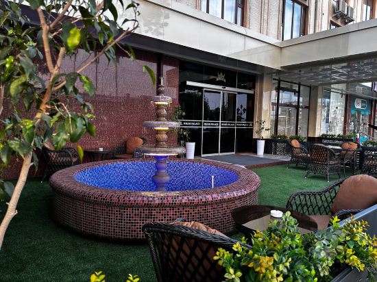 Фото Khan Palace Hotel