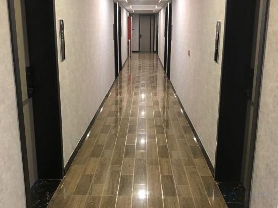 Hotel Golmud, Golmud, photo