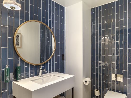 Фото Hilton Woking