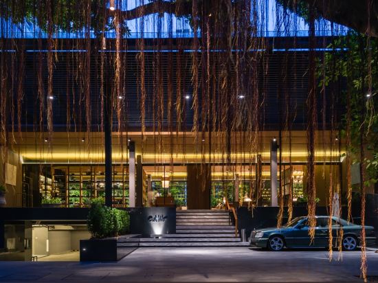 Фото Ad Lib Hotel Bangkok