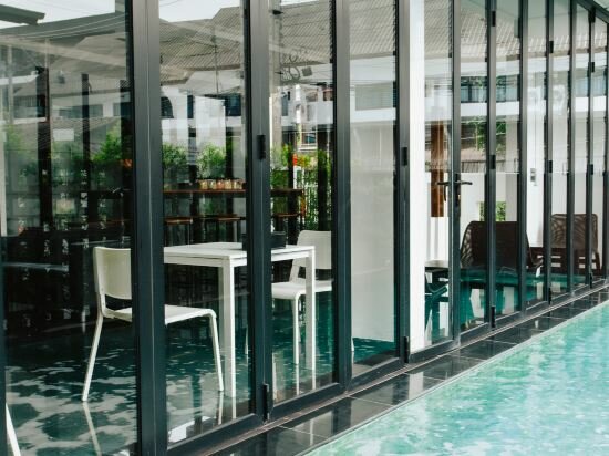 Фото Nanee Phra Singh - Adults Only