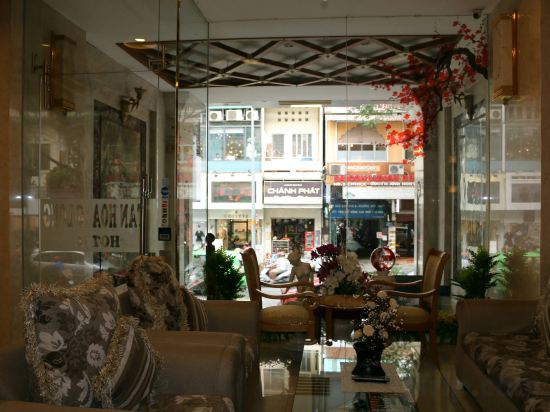 Фото Tan Hoang Long Hotel