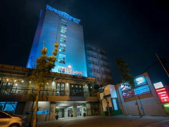 Hotel Maple Hotel Grogol, Jakarta, photo