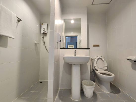 Фото The Fifth Residence