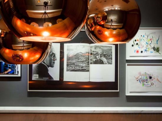 Фото The Emblem Hotel