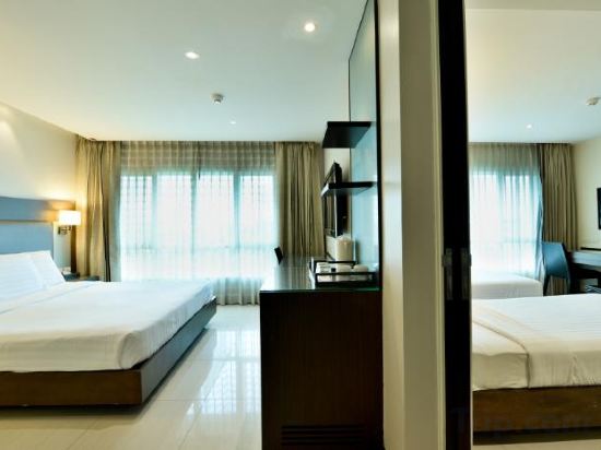 Фото The Prestige Nana