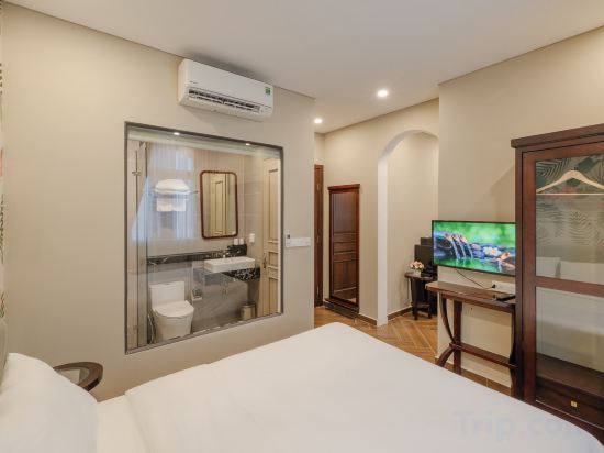 Фото 2Stay Tropical Grand World Phu Quoc
