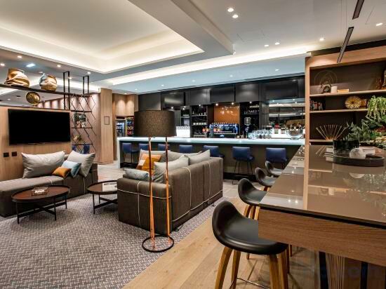 Фото Courtyard by Marriott Paris Porte de Versailles