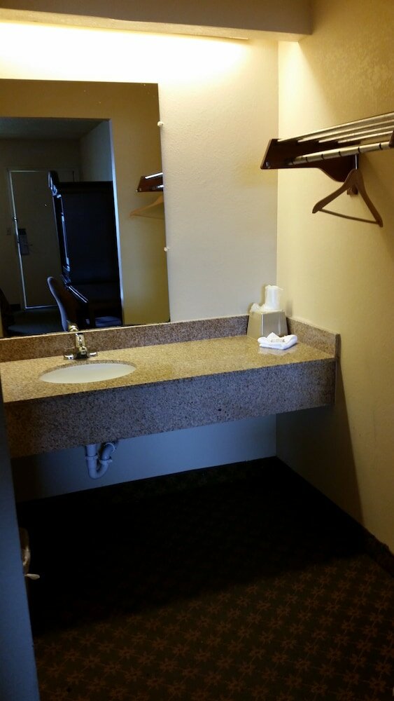 Фото Travel Inn Motel