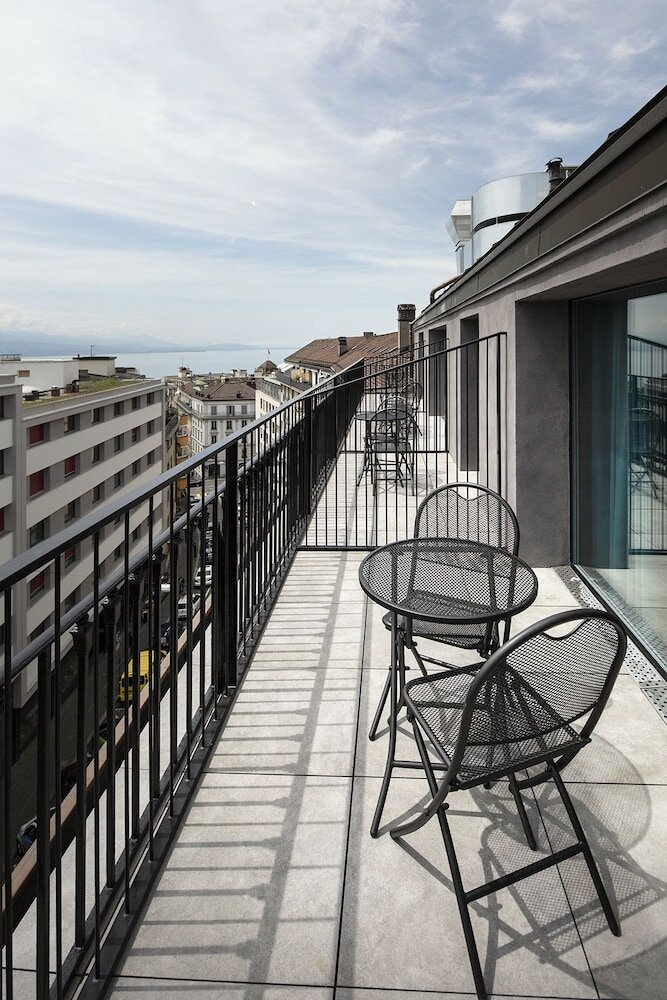 Фото Swiss Chocolate Lausanne by Fassbind