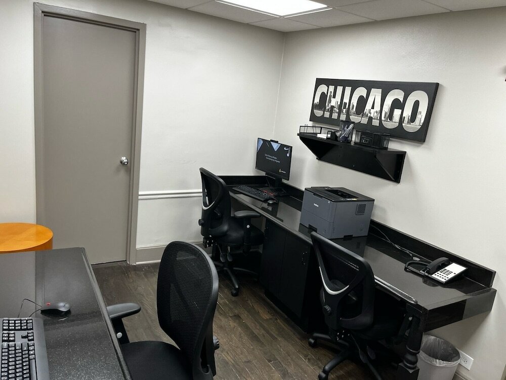 Фото Holiday Inn Express Chicago - Magnificent Mile, an Ihg Hotel