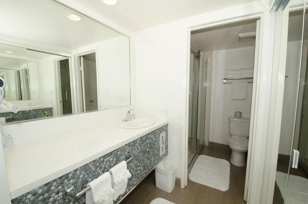 Фото Thunderbird Boutique Hotel