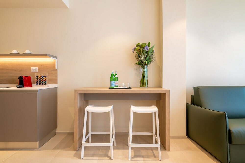 Фото Palace Lido Hotel & Suites