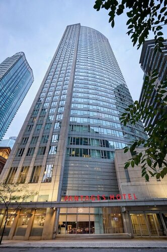 Внешний вид отеля Pantages Hotel Downtown Toronto в Торонто, фото 3
