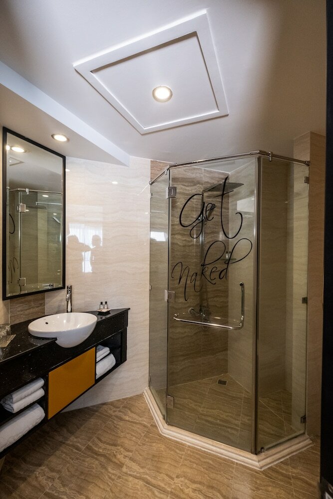 Фото Sanouva Saigon Hotel