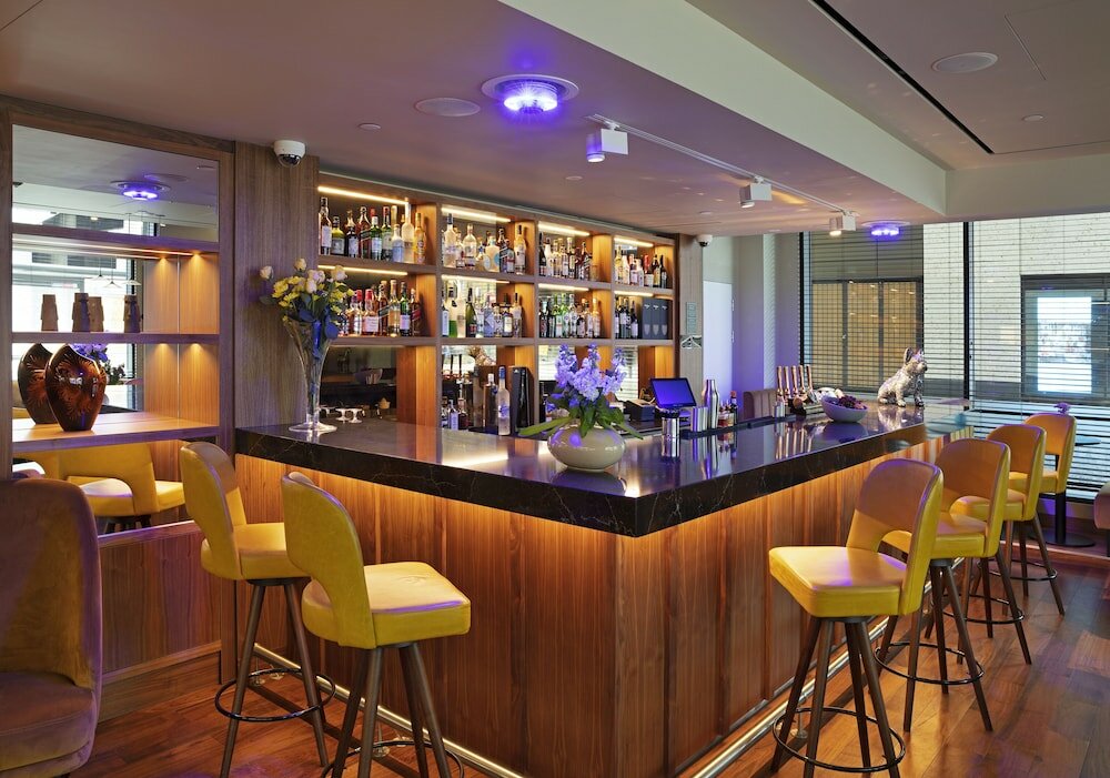 Фото Отель Tower Suites by Blue Orchid