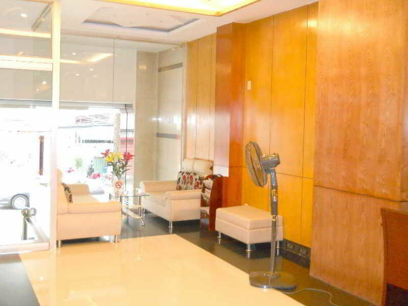 Фото Nouveau Happy Inn