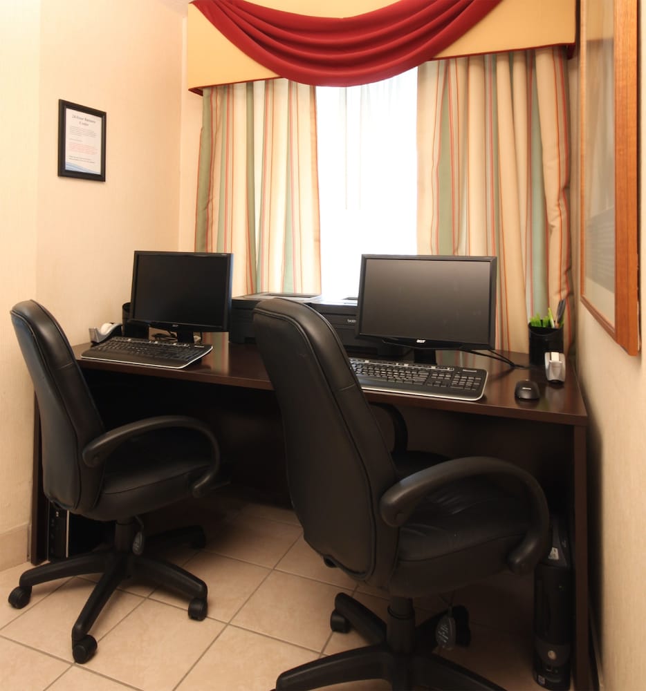 Фото Best Western Worlds of Fun Inn & Suites