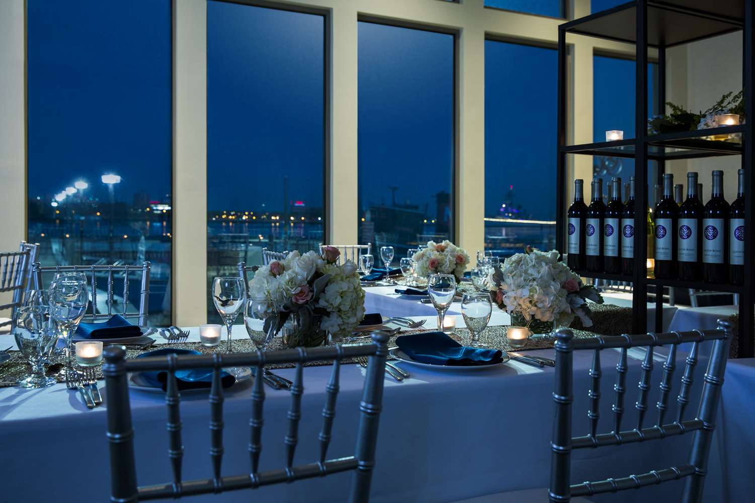 Фото Hilton Philadelphia at Penn's Landing