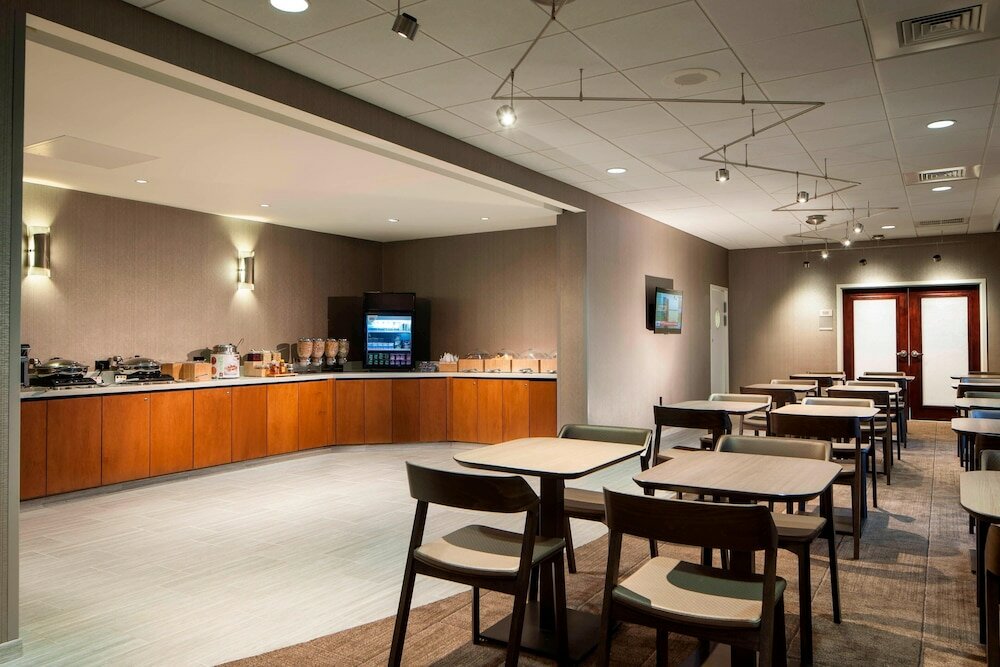 Фото Springhill Suites by Marriott Chicago Lincolnshire