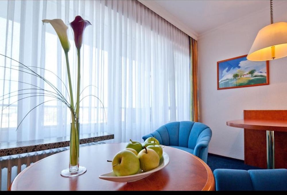 Фото Apartment-Hotel Hamburg Mitte